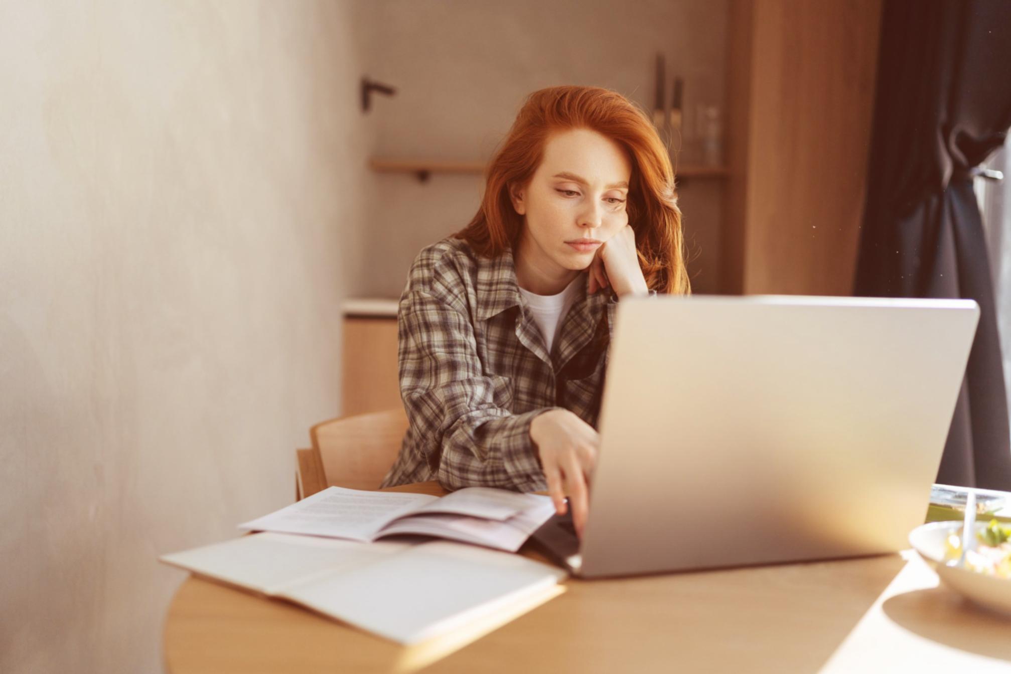 Collaborative learning environment during live webinar